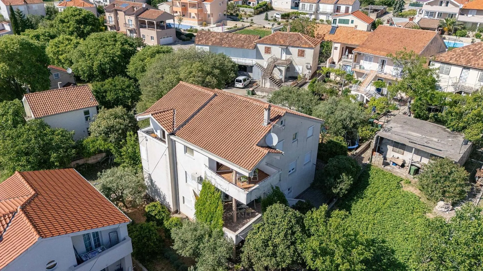 Apartments Akustik Sveti Filip i Jakov